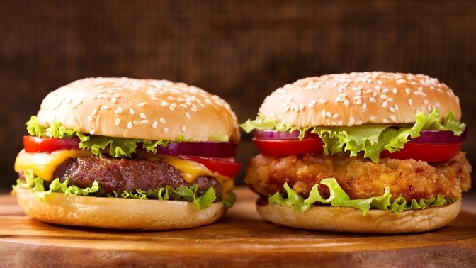Which do you prefer: cheeseburgers or fried chicken sandwiches?