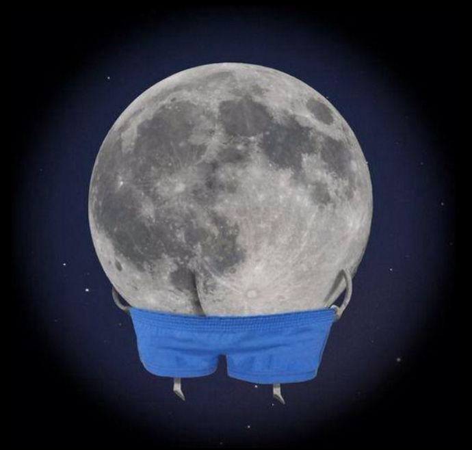 No Mooning!