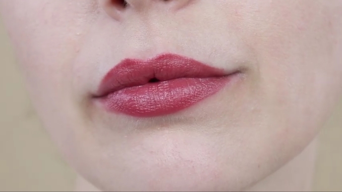 Guys, which shade do you prefer the darker or lighter one?