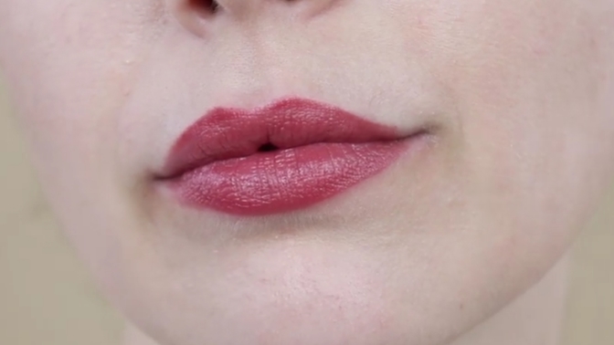 Guys, which shade do you prefer the darker or lighter one?