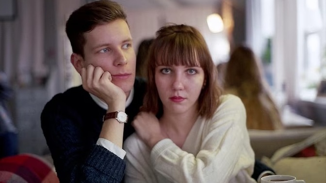 Should I be concerned if my girlfriend wants to see me every day?
