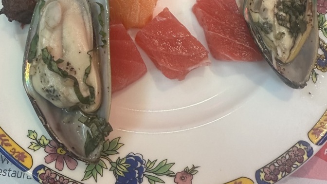 I ate keto today at mandarin buffet. How does the food look?