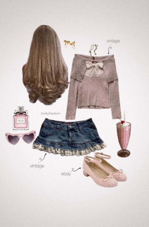 Among vintage coquette styles, which outfit do you find the most beautiful and visually appealing?