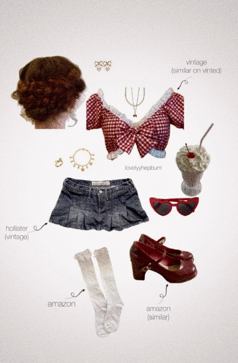 Among vintage coquette styles, which outfit do you find the most beautiful and visually appealing?