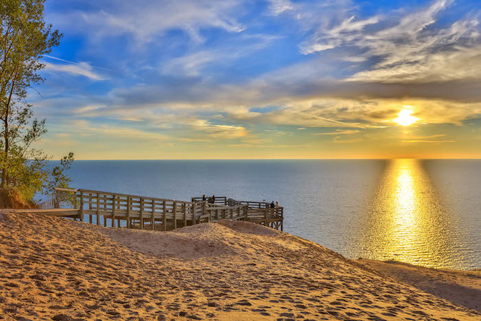 Tourists and locals, whats your favorite Great Lake?
