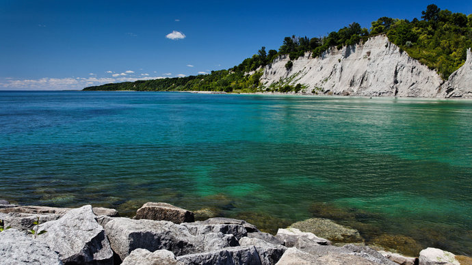 Tourists and locals, whats your favorite Great Lake?