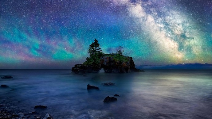 Tourists and locals, whats your favorite Great Lake?