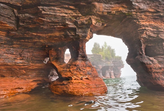 Tourists and locals, what's your favorite Great Lake?