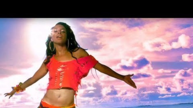 Do you remember the artist Aaliyah?