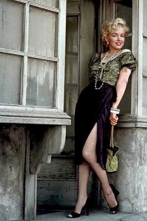 Which Marilyn Monroe outfit do you find the most stunning?