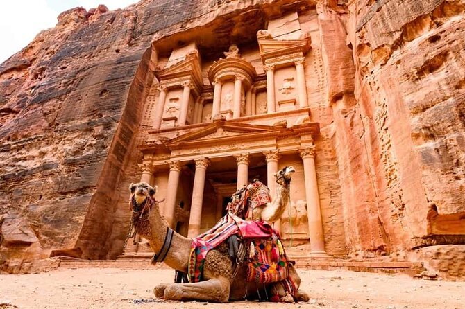 What famous landmark in the whole world would you choose to visit if you could?