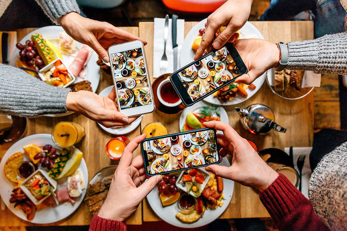 Is taking photos of your food dumb?