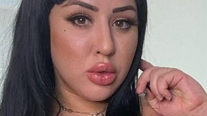 Guys, have you ever kissed a girl with fish lips?