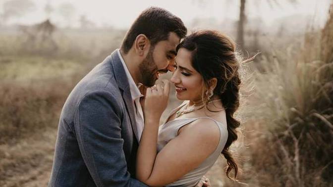 What can a girl do when I know he loves me, but because of family courts and women filing for 90% of divorces, he will not marry me?