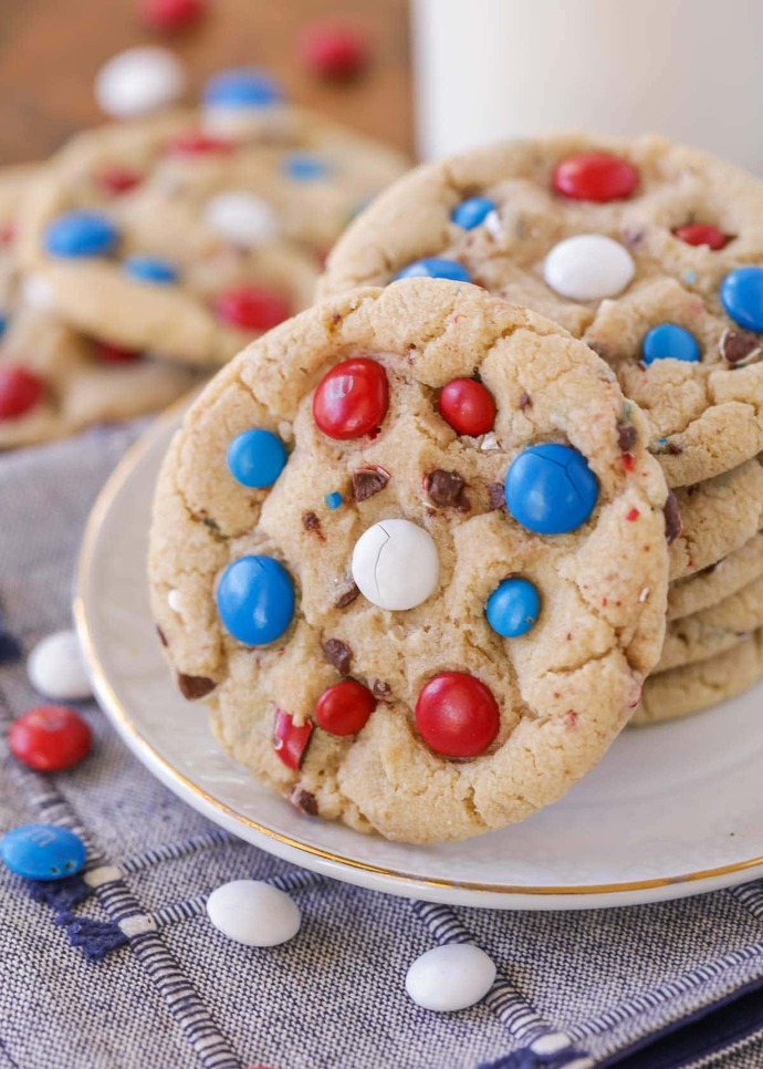 Would you eat Fourth of July M&M cookies?