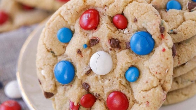 Would you eat Fourth of July M&M cookies?