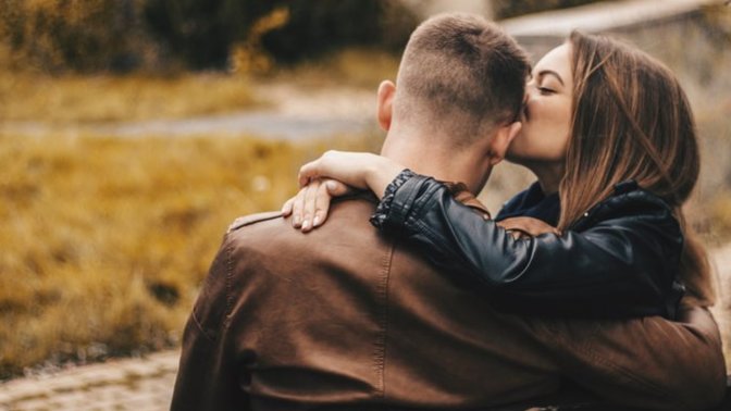 Do you like big romantic gestures or simple every day romance?