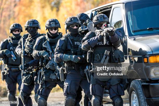 ICE knows theyre in the wrong when they wear masks and FLEE the scene after brutal takedown of a car with citizens... right?