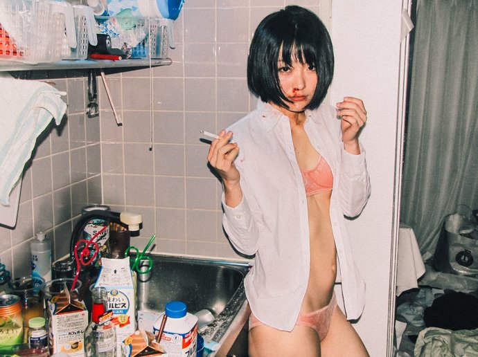 Messy chicks can still be pretty fun, trust me bro. 