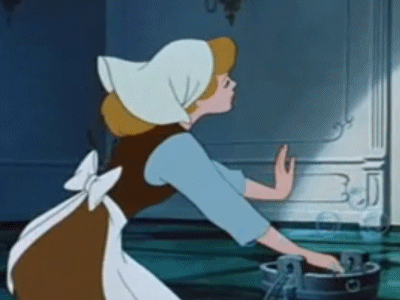 Who does the chores in your home mostly?