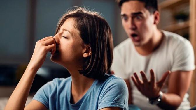 How do men act when they’re jealous? How will men act if they’re jealous of a woman talking to another guy like their crush talking to other guy?