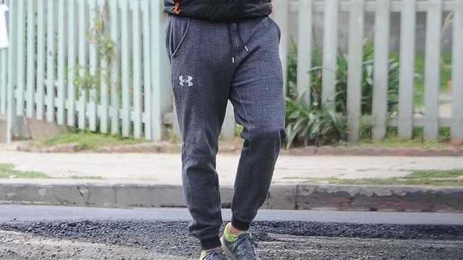 What do you think of men who wear sweat/cotton/jogging pants in public?