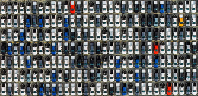 What is the average AGE of a CAR in the US?