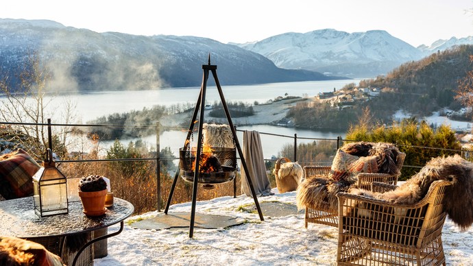 wintertime in Norwegian fjords and secluded warm cabin :D