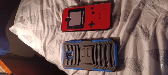 What phone case is better to use?