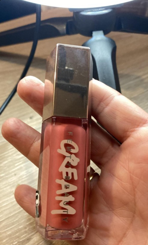 I was bought this gloss, have you already tried it, is it good?