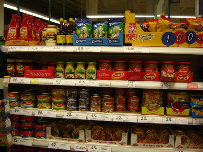 What foreign food aisle looks best?