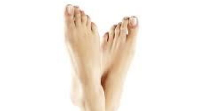 Anyone ever sold their foot pics?