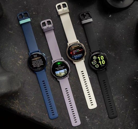 Is a watch like Garmin vivoactive 5 practical for daily use?