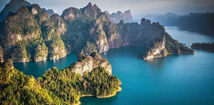 Between Thailand and the Philippines, which SE-Asian country do you find more interesting?