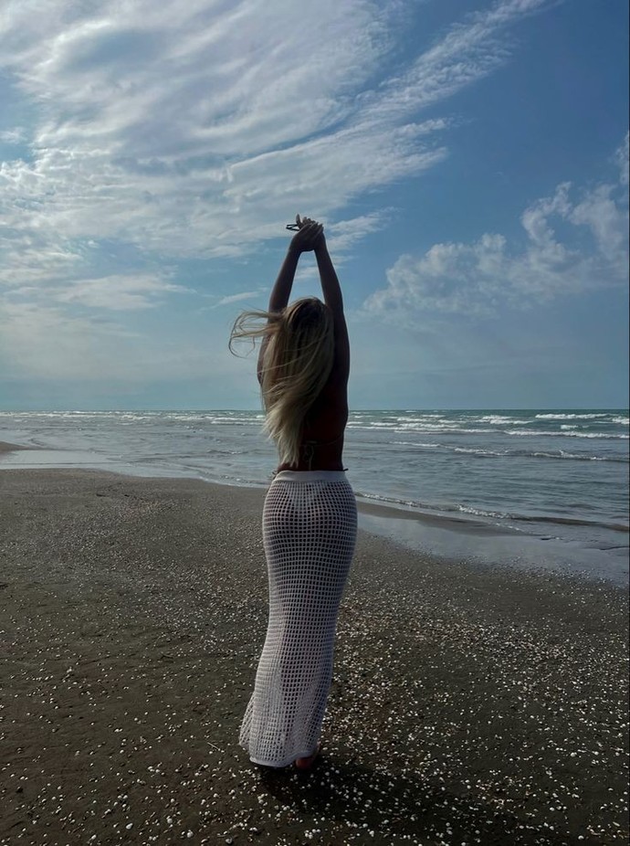 What color will the sky be depending on the color of your current underwear and outerwear?
