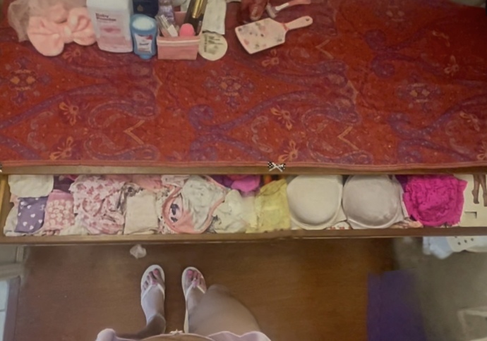 Can you really have too many pairs of cute undies👙 (to declutter or to not)?