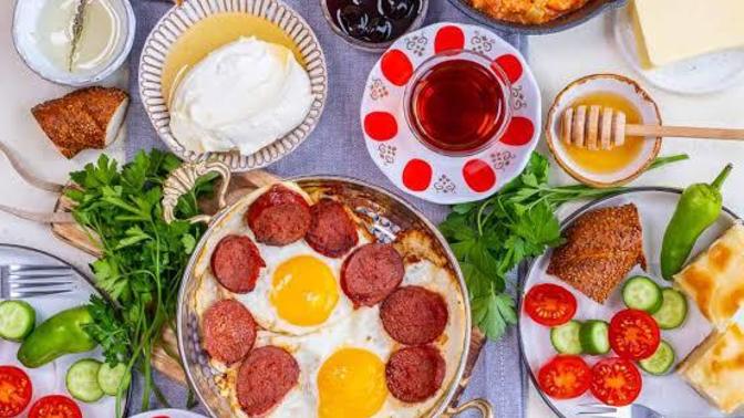 What do you like eating most at breakfast?