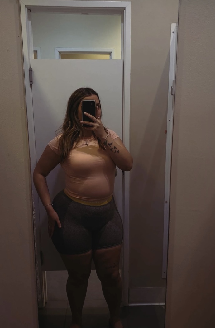 Do you like curvy women?
