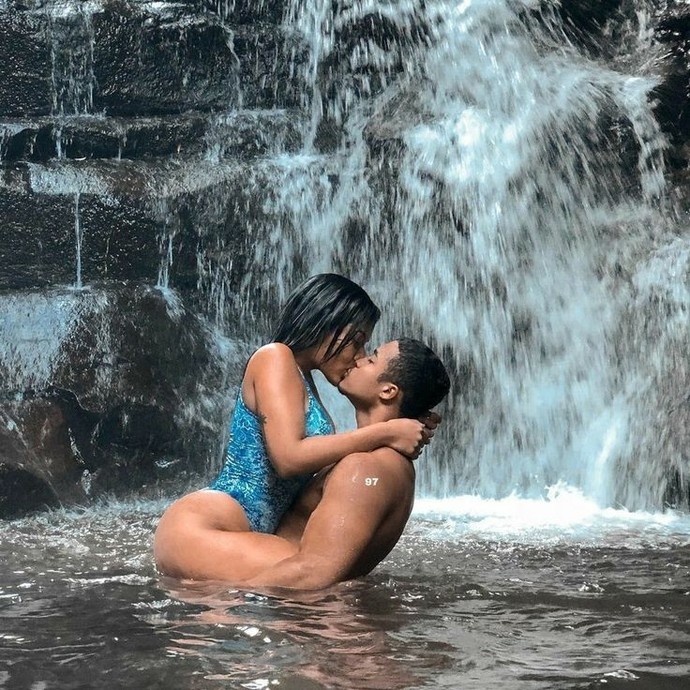 Where do you like to kiss a man?