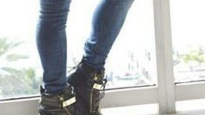 Girls, what kind of pants do you prefer wearing? Guys, what kind of pants you prefer on girls?
