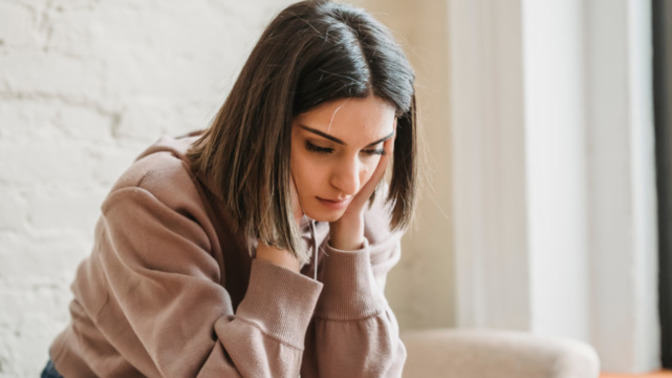 Why are people so emotionally unavailable when it comes to friendships?