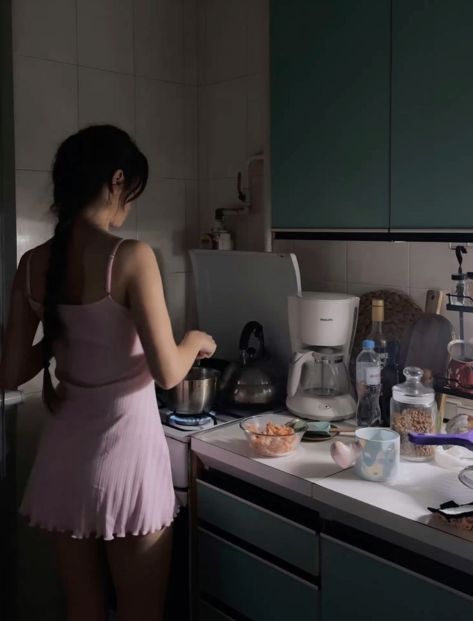 I stopped by your place while passing by, what drink would you like to offer me?