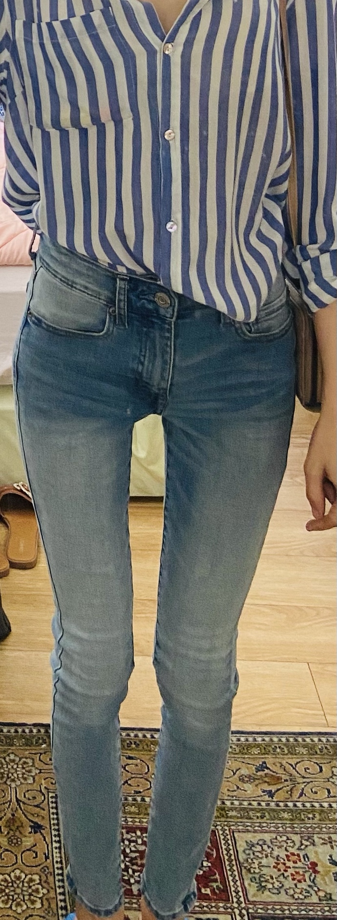 What exercises can I do to get similar legs as her?