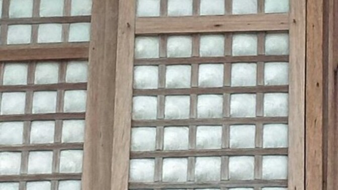 This windows are claim to be "inspired by the Spanish" would you think so?
