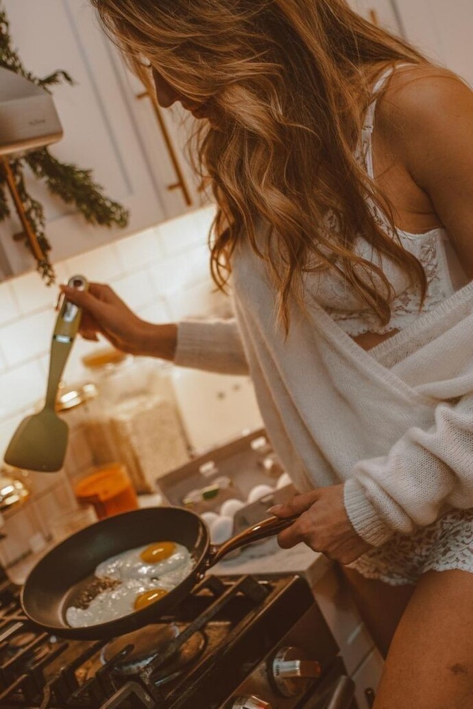 Are you going to cook? What kind of food do you have?