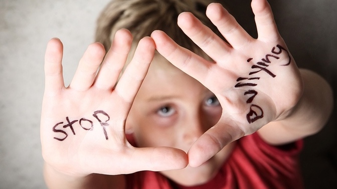 Does anyone else hate GAG because they allow bullying here?