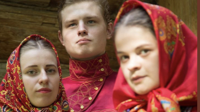 Why do female wear scarves like this but males do not?