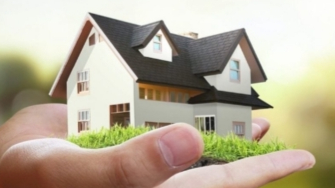 Married couples, who owns the home?
