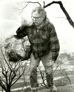 Do you know who this American Political Figure is?