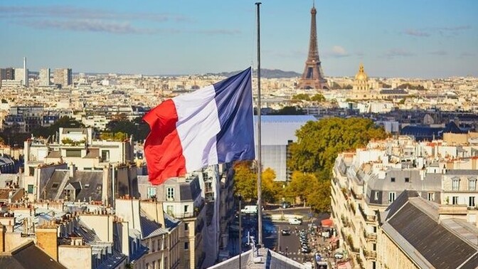 Why do foreigners think the French are arrogant?